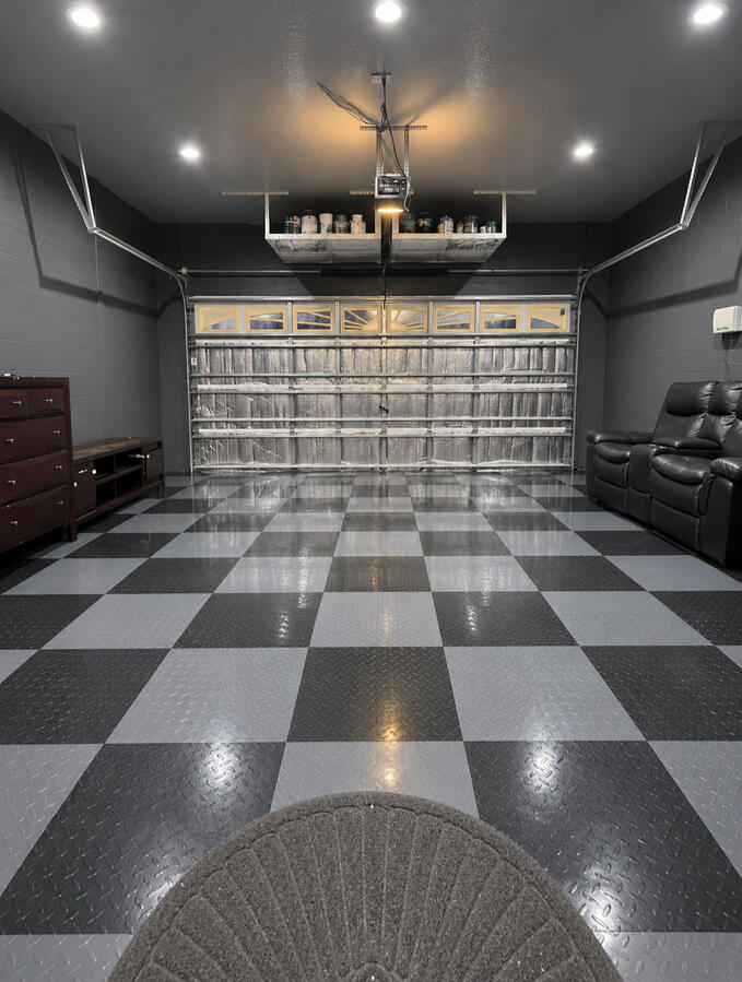 Race track garage floor tiles